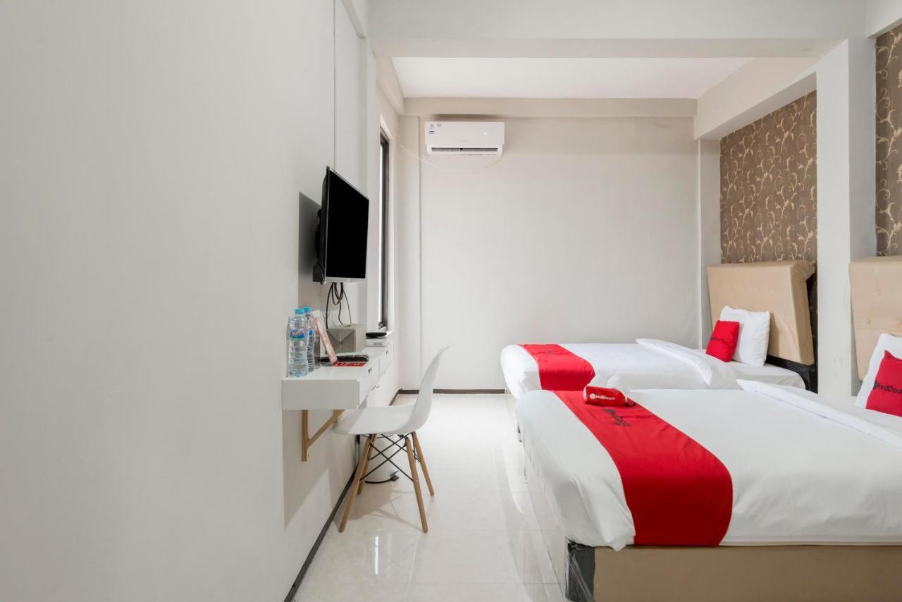Reddoorz Near Grand City Mall 2 Surabaya Exterior foto